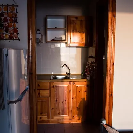 Apartment Studios Koukis Kitriai