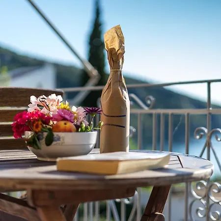 Apartment Studios Koukis *